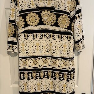 Chic Black and Gold Patterned Dress